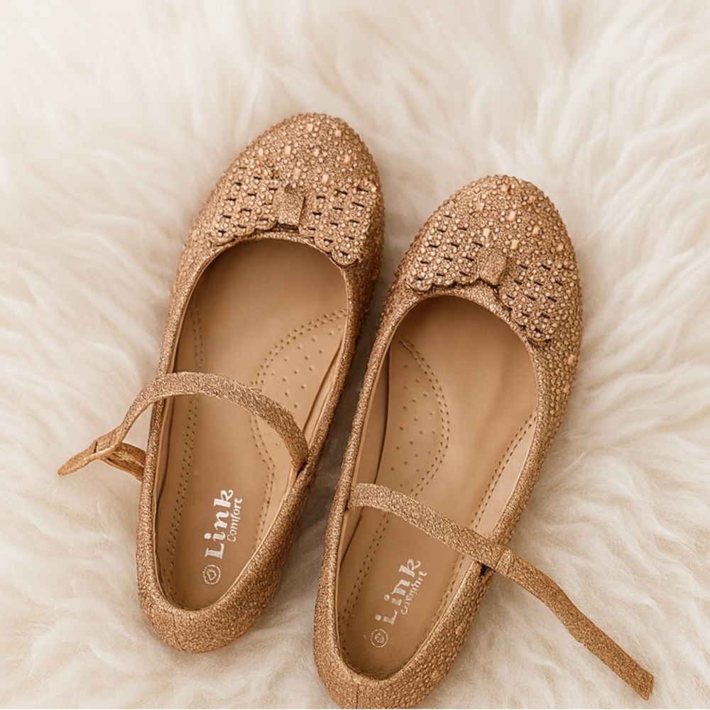 Link youth size 3 Sparkling Brown Mary Jane Flats